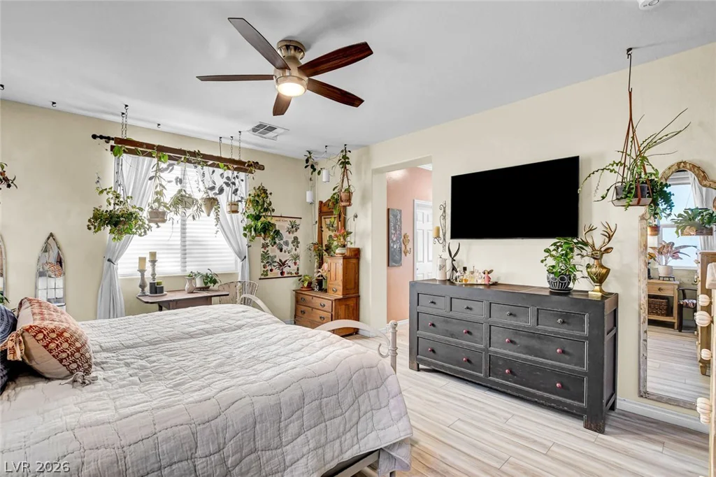10133 Tenaya Meadows, Las Vegas, NV 89178