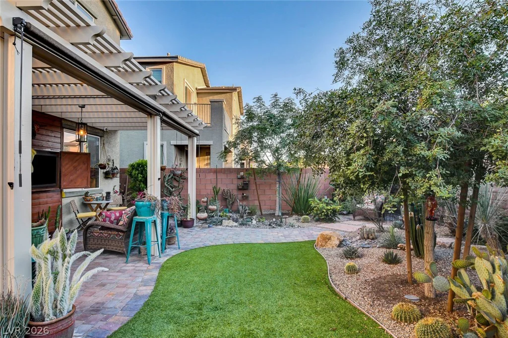 10133 Tenaya Meadows, Las Vegas, NV 89178