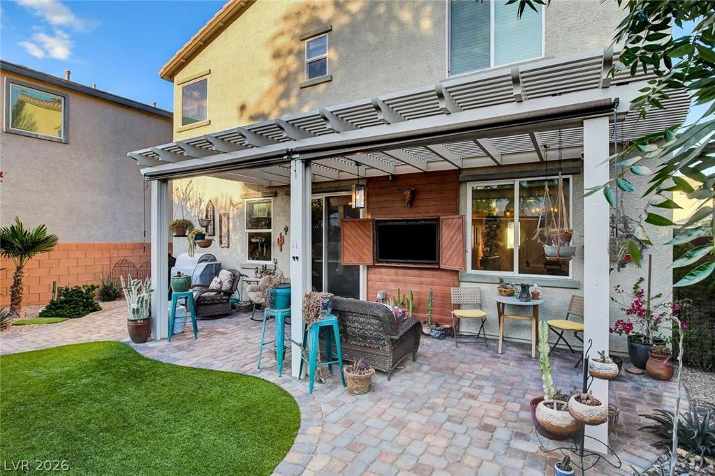 10133 Tenaya Meadows, Las Vegas, NV 89178