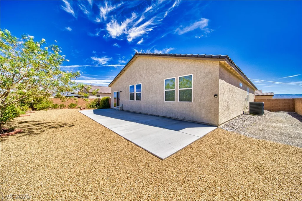5562 Chippewa, Pahrump, NV 89061