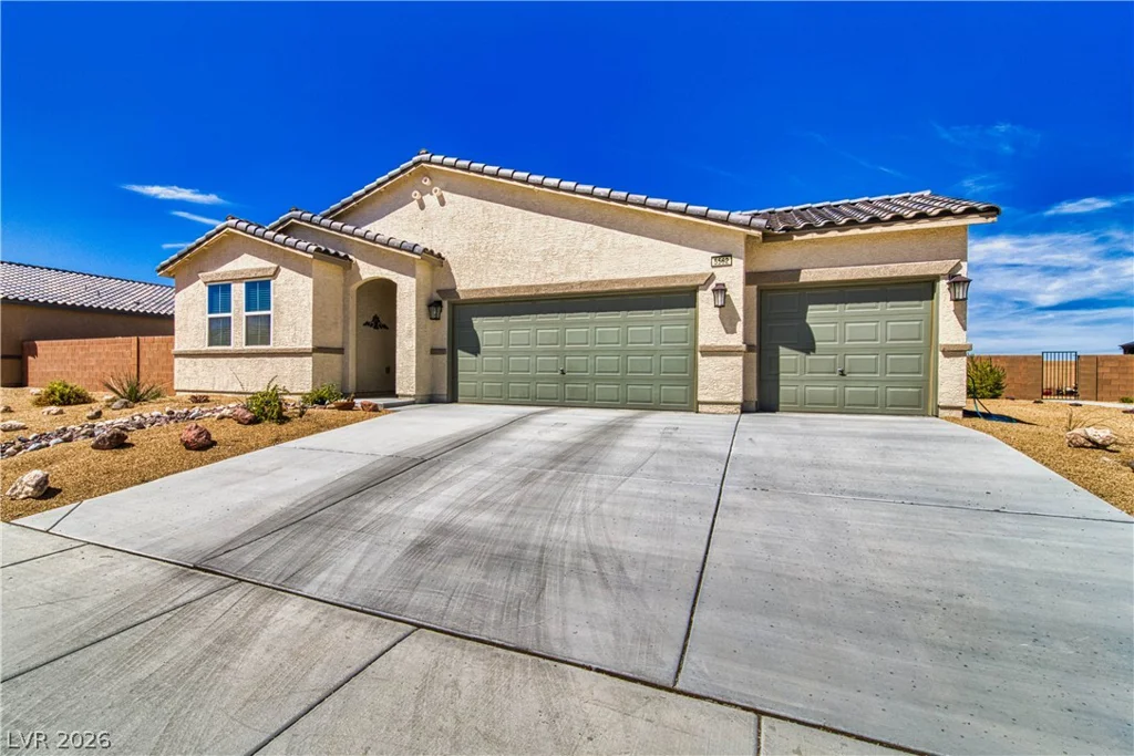 5562 Chippewa, Pahrump, NV 89061