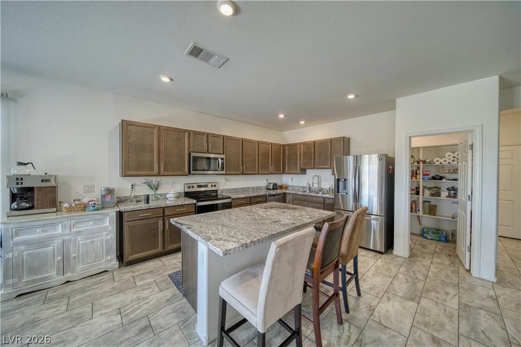 5562 Chippewa, Pahrump, NV 89061