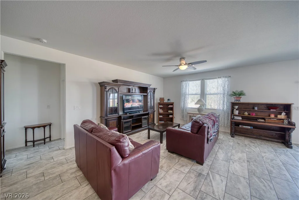 5562 Chippewa, Pahrump, NV 89061