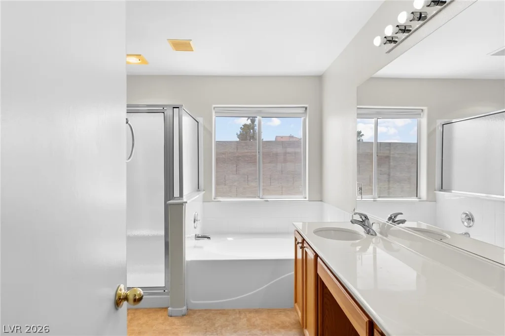 593 Fox Chase, Henderson, NV 89015