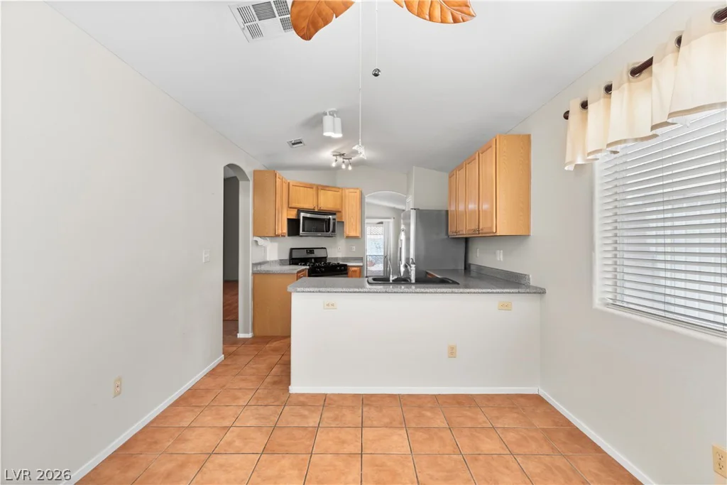 593 Fox Chase, Henderson, NV 89015