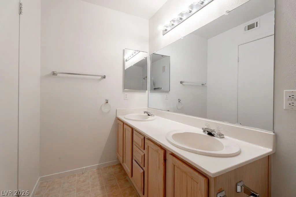4955 Lindell, Las Vegas, NV 89118