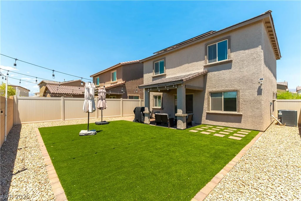 1589 Oro Grande, North Las Vegas, NV 89032