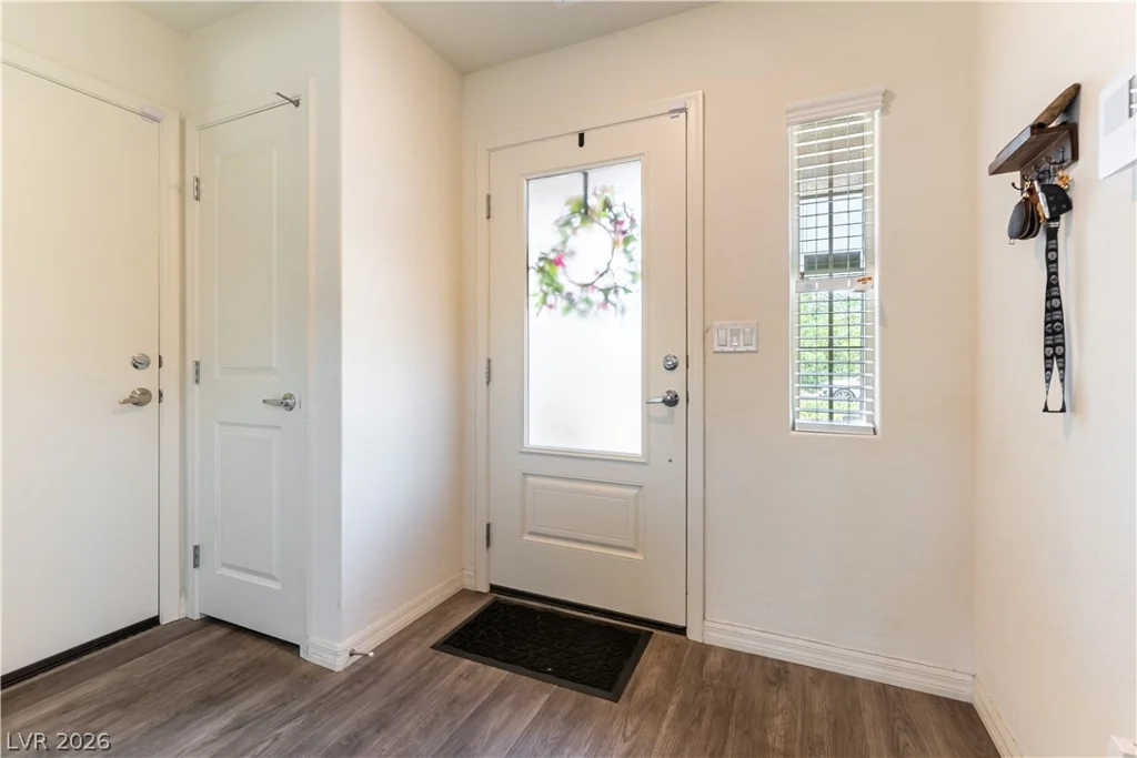 1589 Oro Grande, North Las Vegas, NV 89032