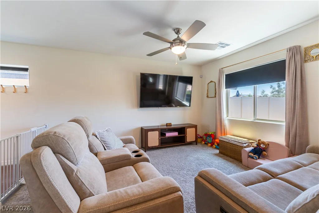 1589 Oro Grande, North Las Vegas, NV 89032