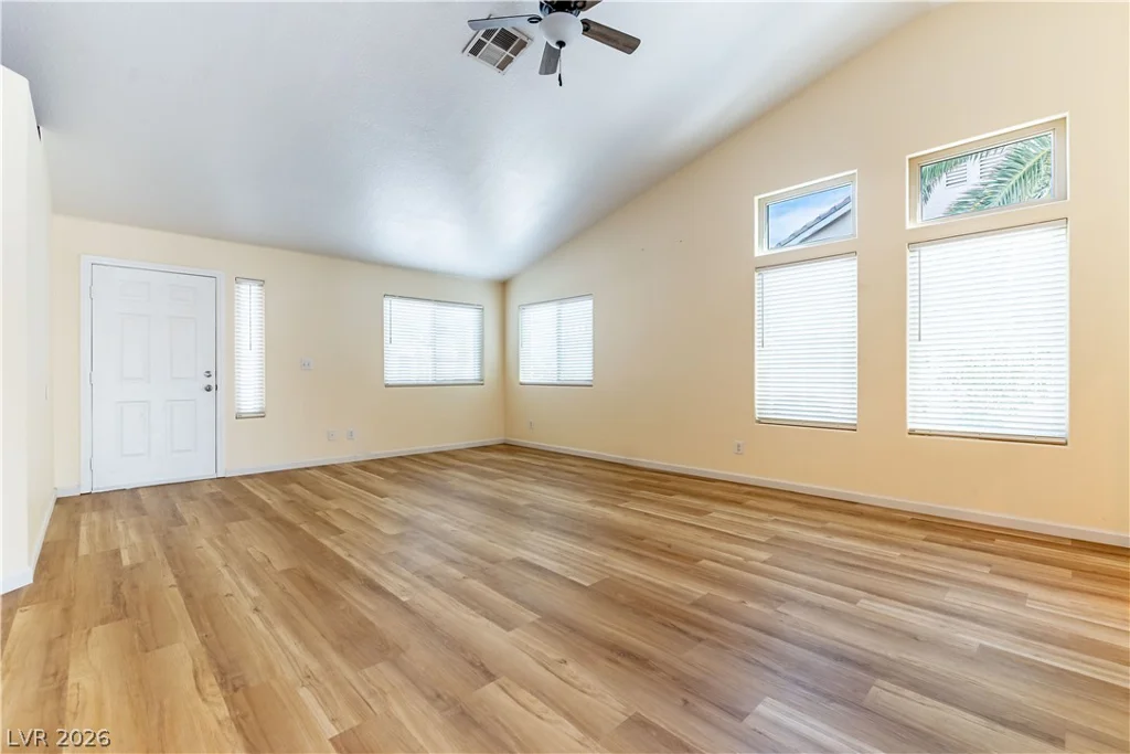 4620 Richins, Las Vegas, NV 89122