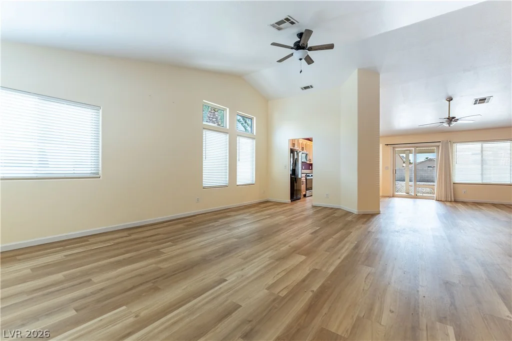 4620 Richins, Las Vegas, NV 89122