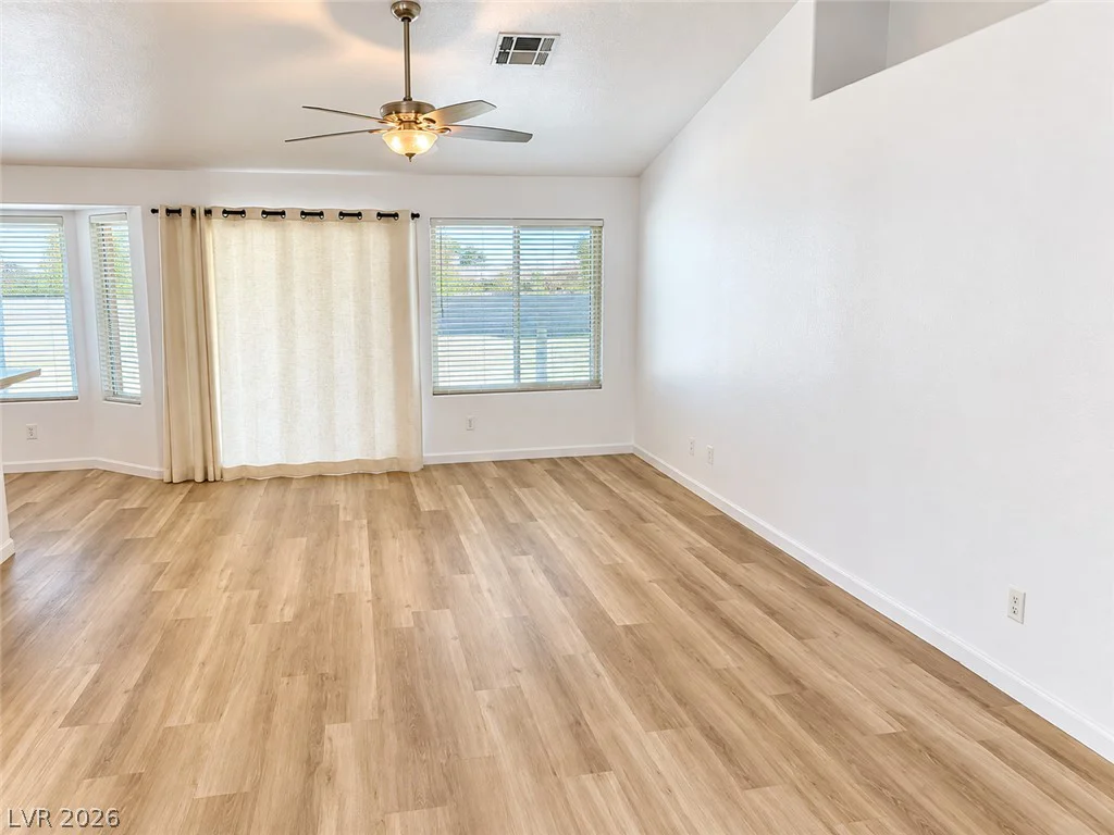 4620 Richins, Las Vegas, NV 89122