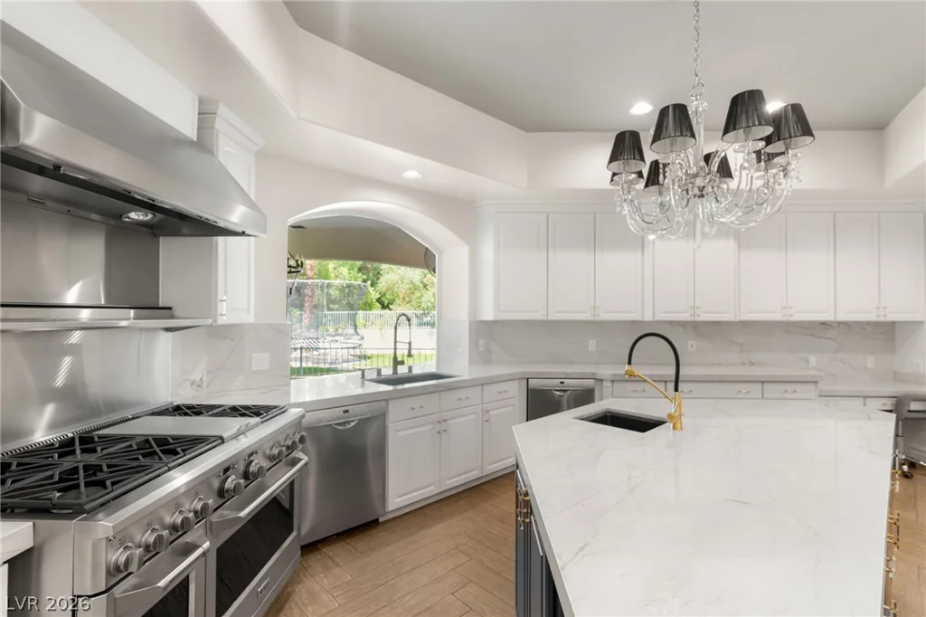 2272 Coral Ridge, Henderson, NV 89052