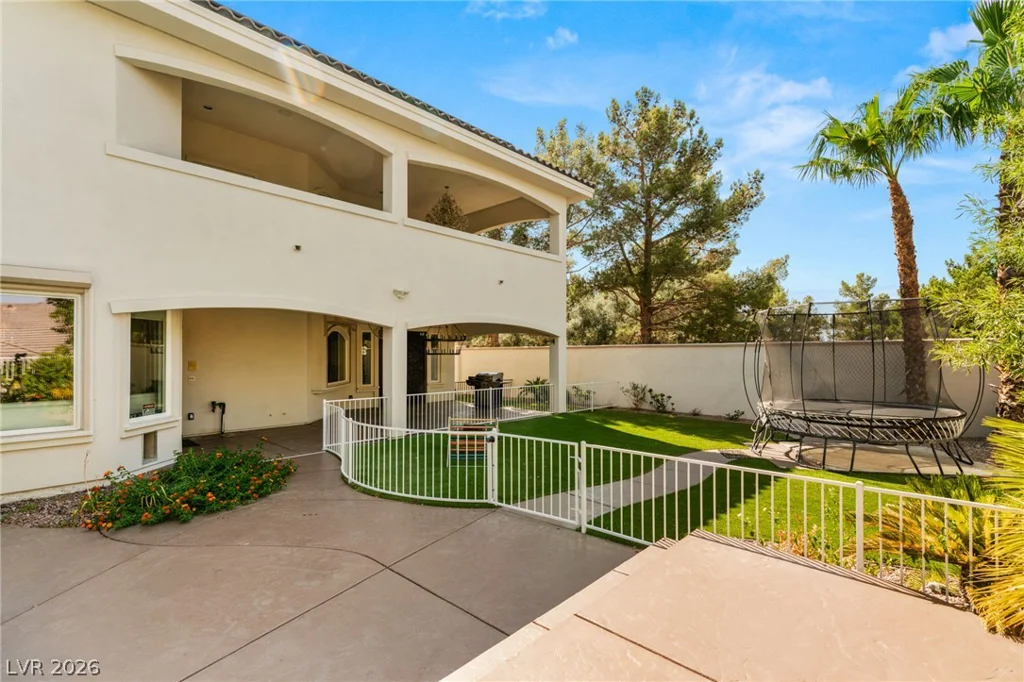 2272 Coral Ridge, Henderson, NV 89052
