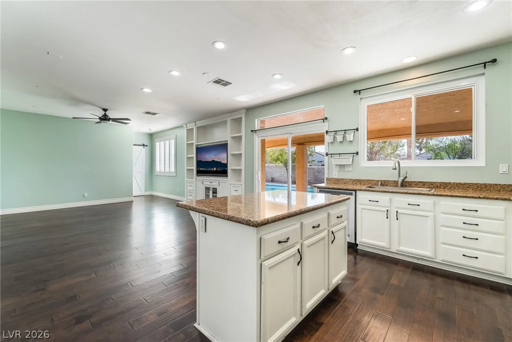 261 Timber Hollow, Henderson, NV 89012