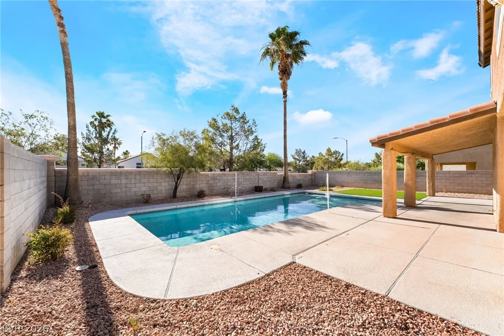 261 Timber Hollow, Henderson, NV 89012