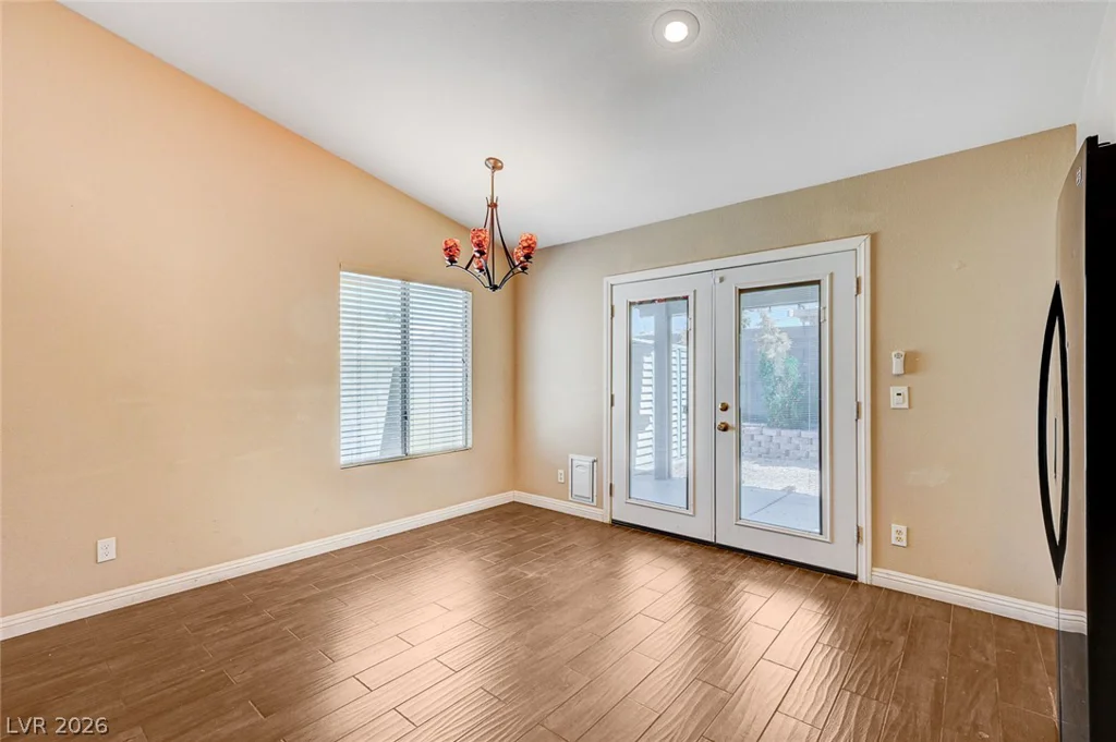 9301 Mountain Range, Las Vegas, NV 89129