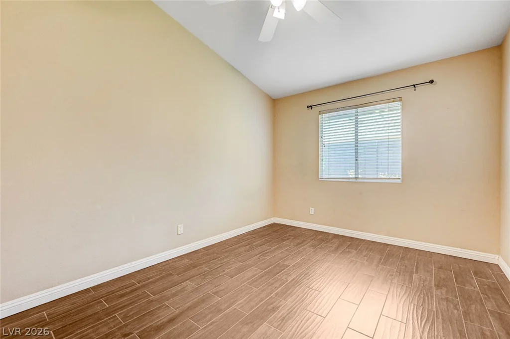 9301 Mountain Range, Las Vegas, NV 89129