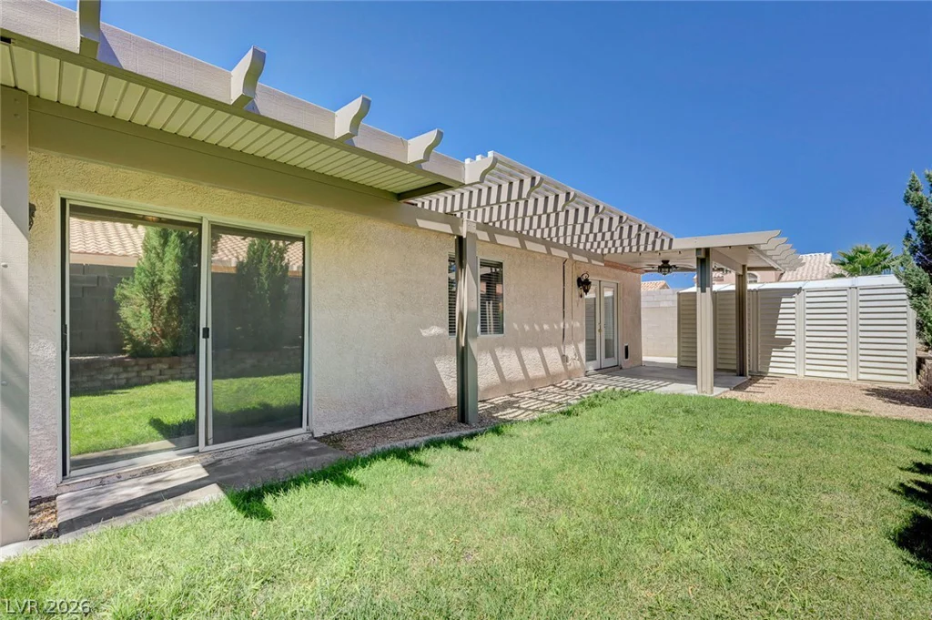 9301 Mountain Range, Las Vegas, NV 89129