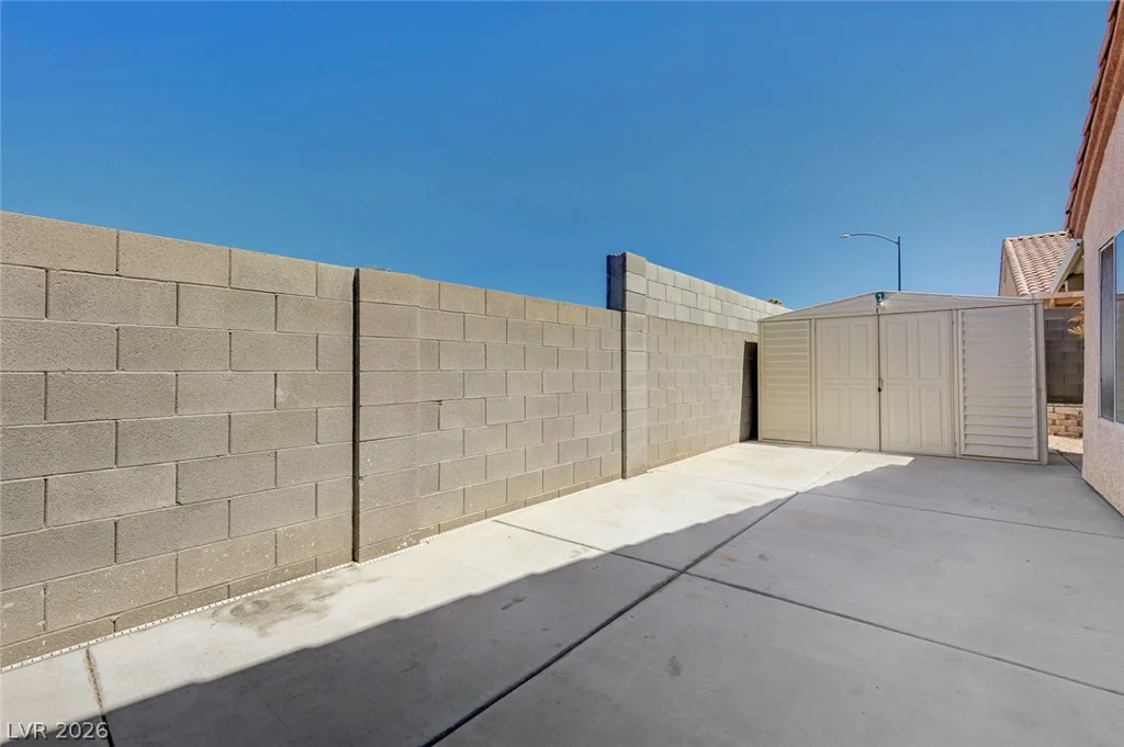 9301 Mountain Range, Las Vegas, NV 89129