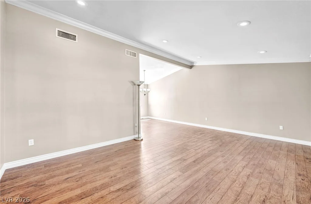 7529 Gilmore, Las Vegas, NV 89129