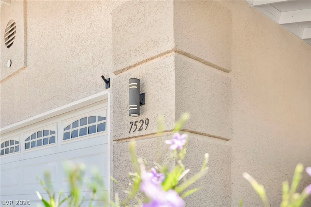 7529 Gilmore, Las Vegas, NV 89129