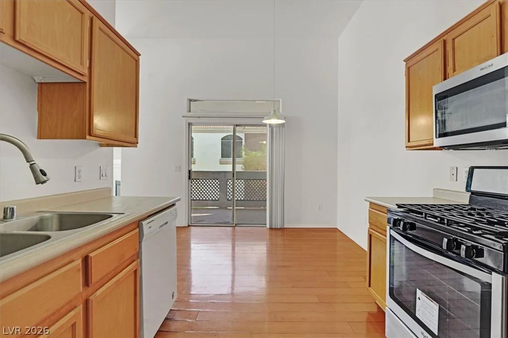 700 Carnegie, Henderson, NV 89052