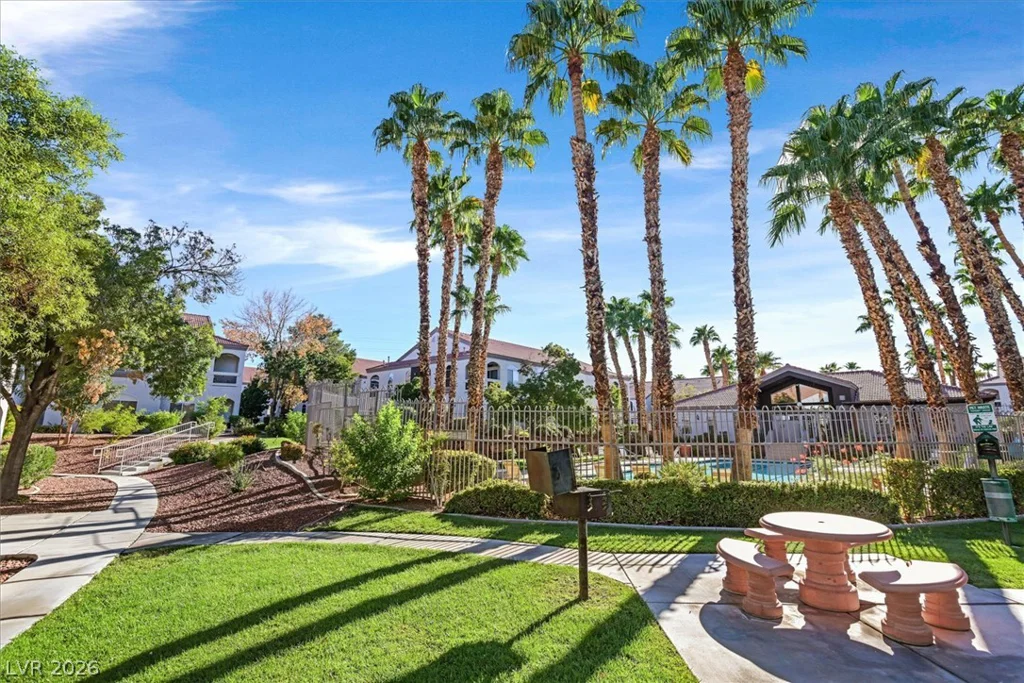 700 Carnegie, Henderson, NV 89052