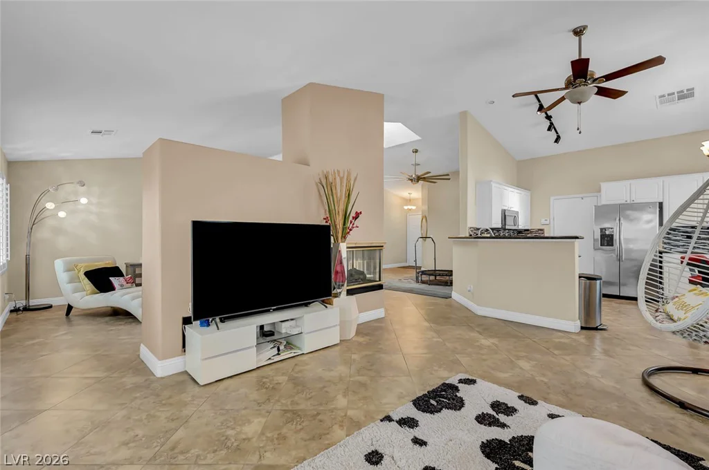 1011 Rose River, Henderson, NV 89002