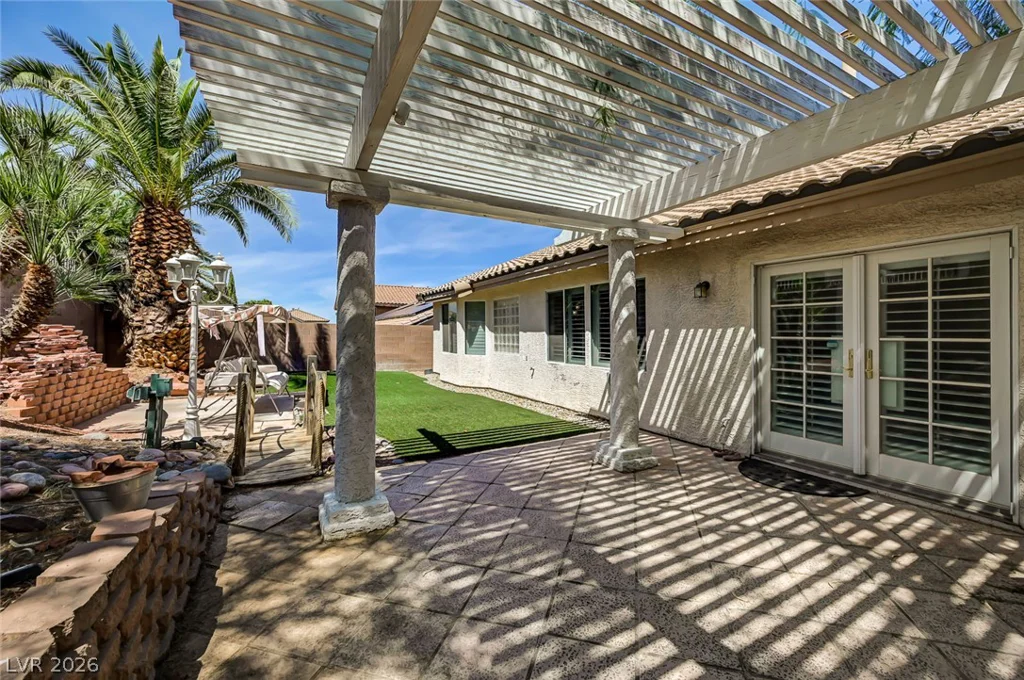 1011 Rose River, Henderson, NV 89002