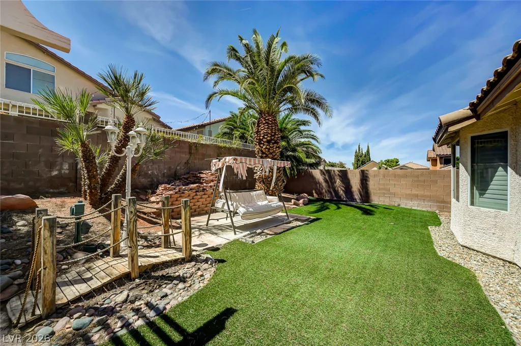 1011 Rose River, Henderson, NV 89002