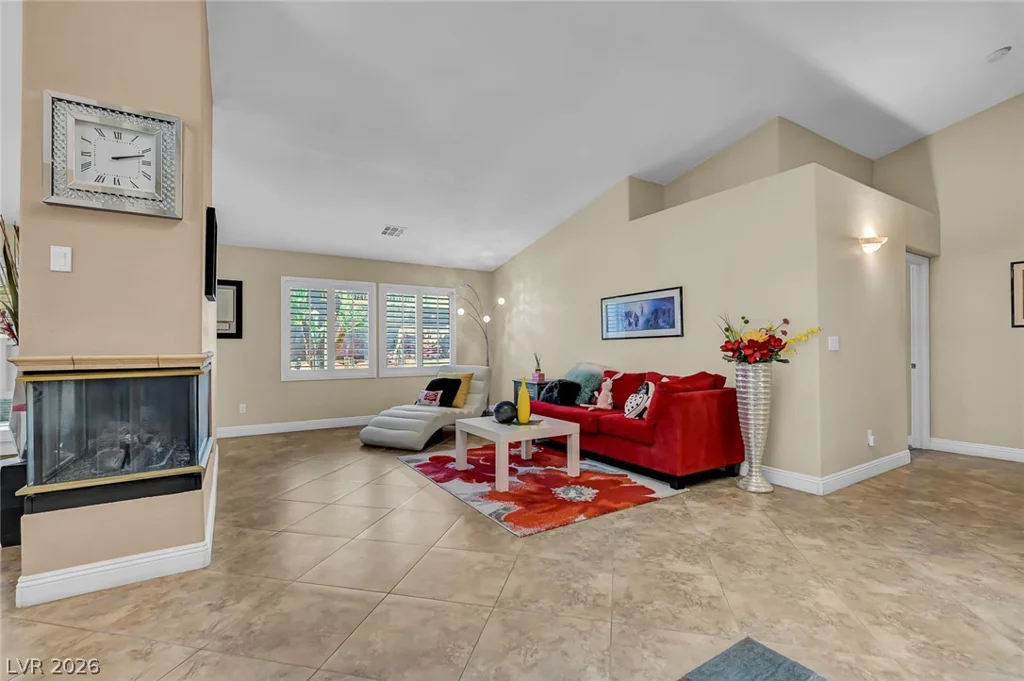 1011 Rose River, Henderson, NV 89002