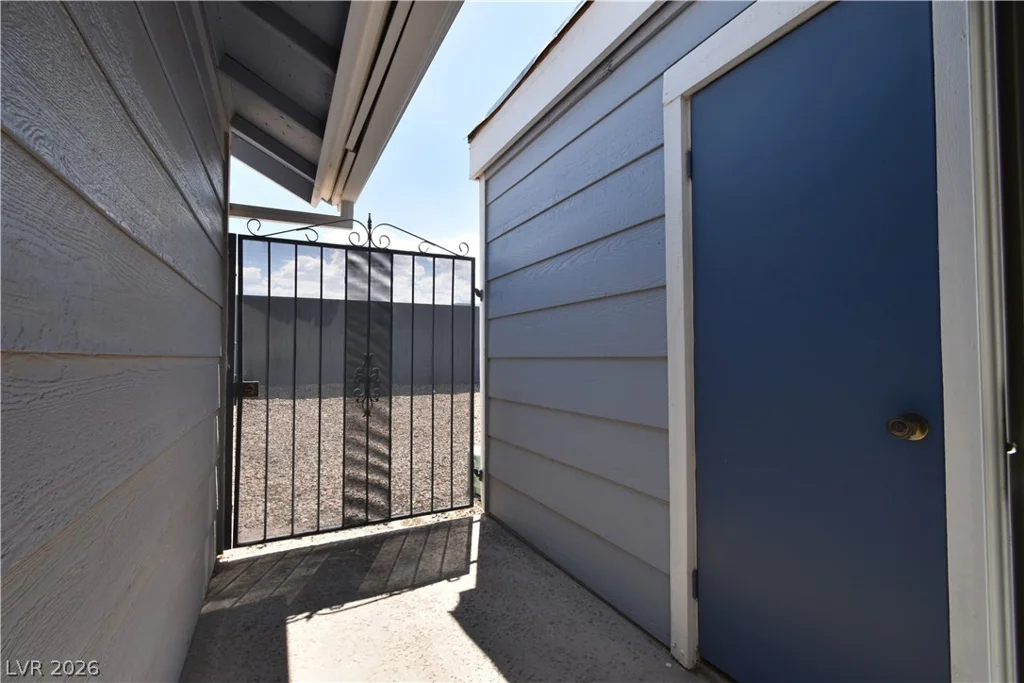 5851 Medallion, Las Vegas, NV 89122