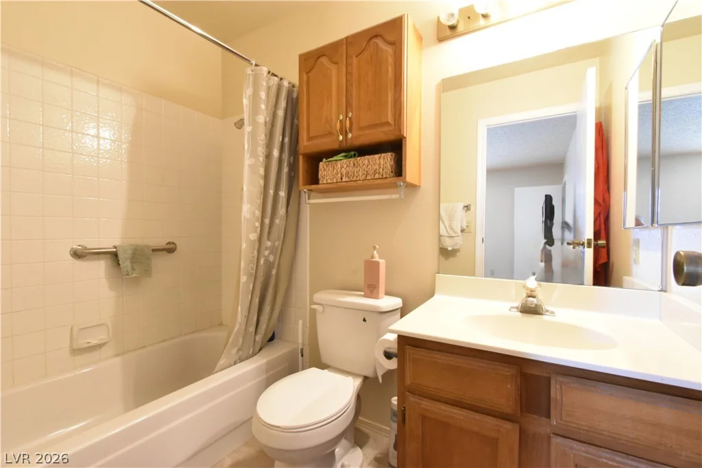 5851 Medallion, Las Vegas, NV 89122