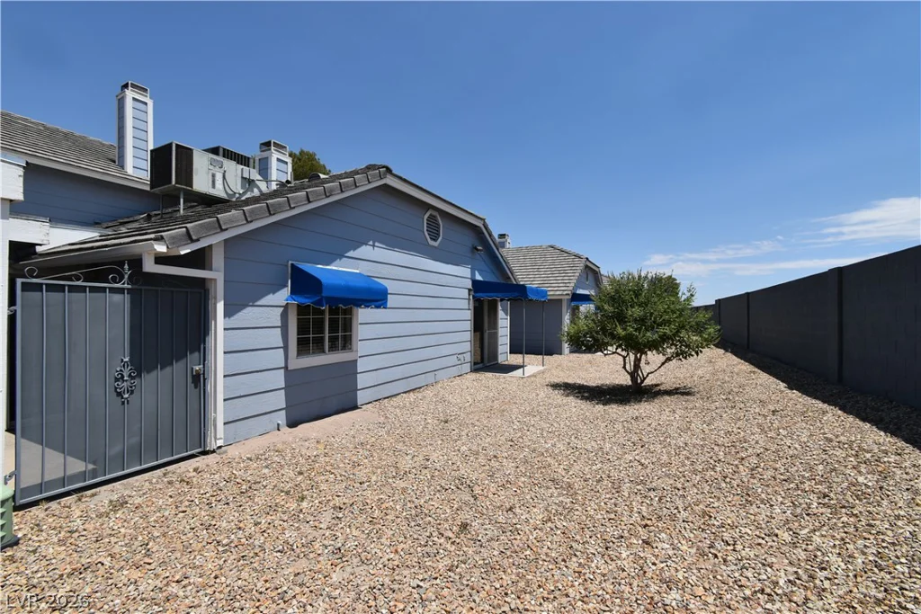 5851 Medallion, Las Vegas, NV 89122