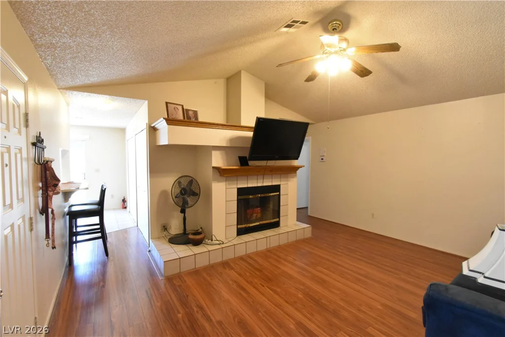 5851 Medallion, Las Vegas, NV 89122