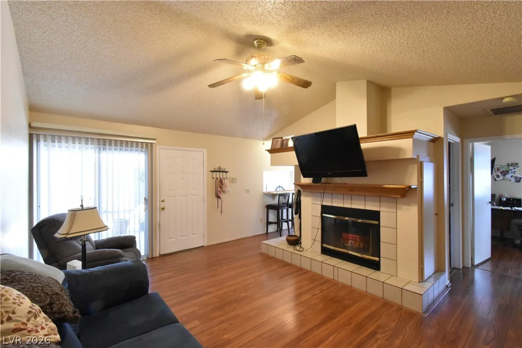 5851 Medallion, Las Vegas, NV 89122