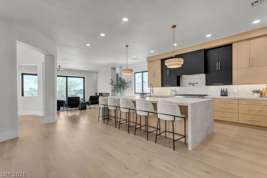 2690 Grassy Spring, Las Vegas, NV 89135