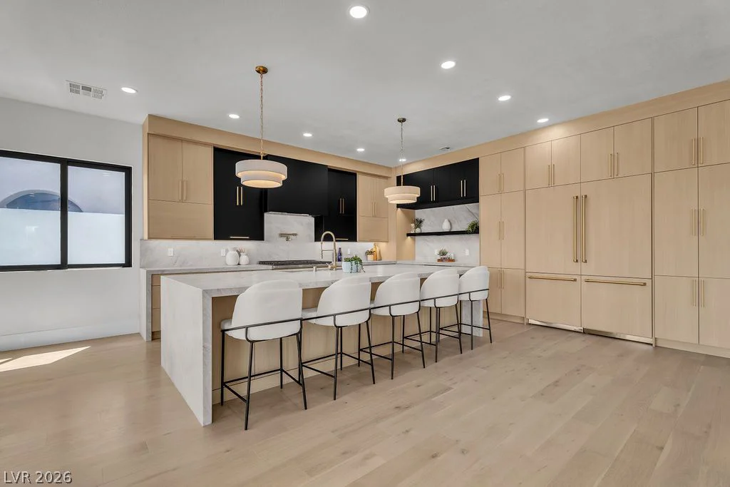 2690 Grassy Spring, Las Vegas, NV 89135