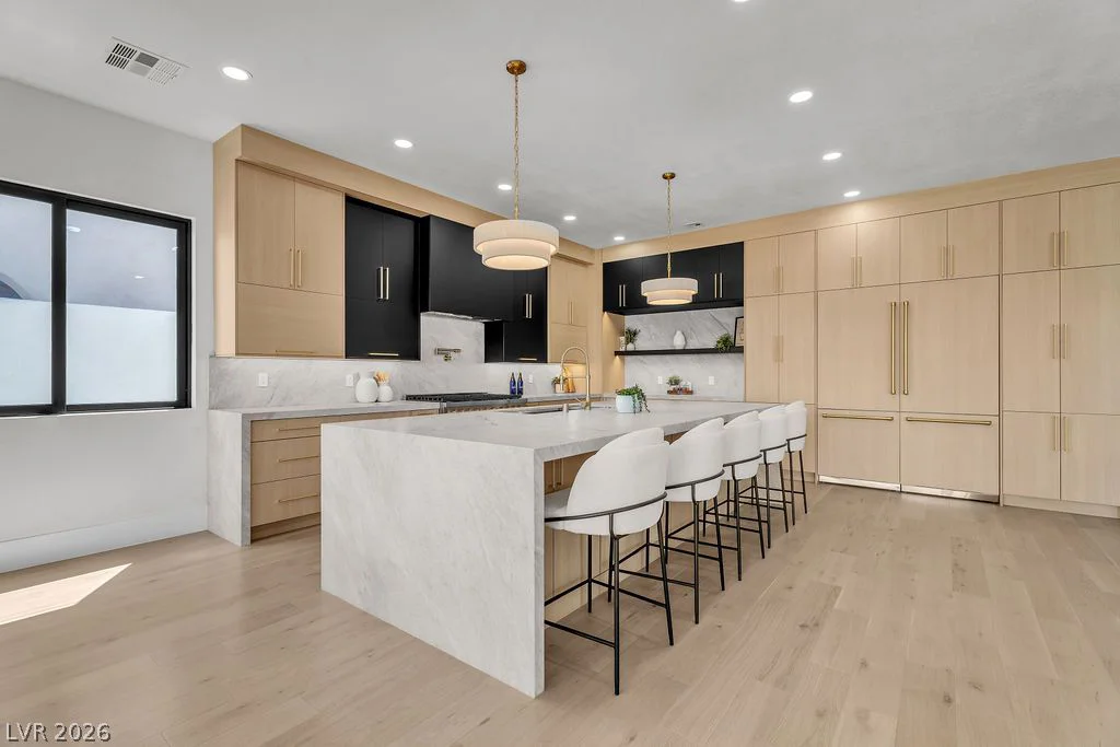 2690 Grassy Spring, Las Vegas, NV 89135