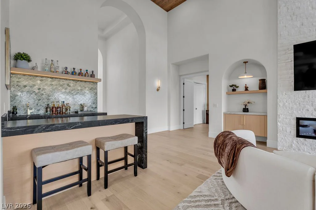 2690 Grassy Spring, Las Vegas, NV 89135