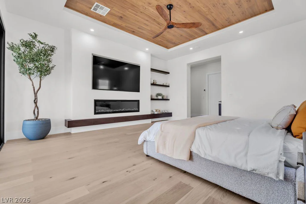 2690 Grassy Spring, Las Vegas, NV 89135