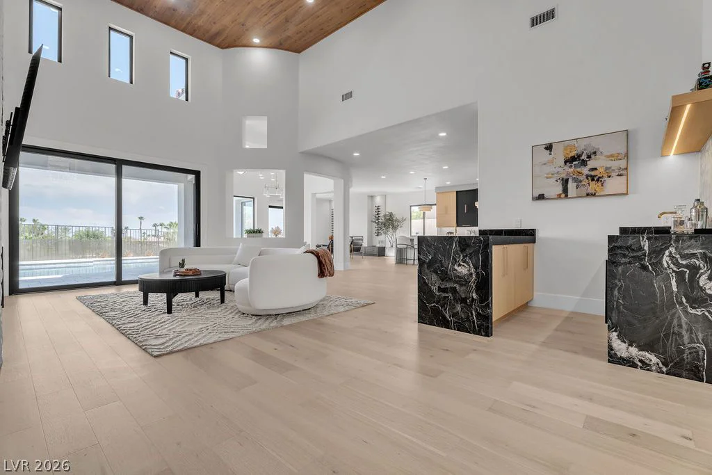 2690 Grassy Spring, Las Vegas, NV 89135