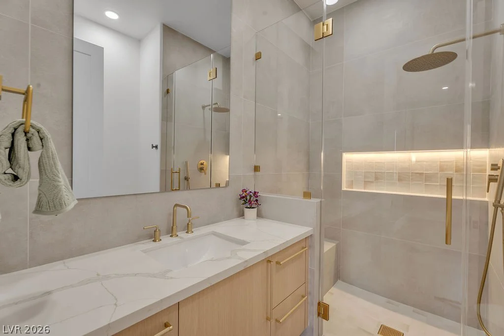 2690 Grassy Spring, Las Vegas, NV 89135
