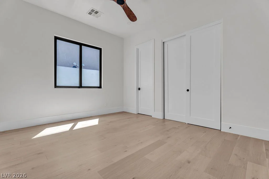 2690 Grassy Spring, Las Vegas, NV 89135