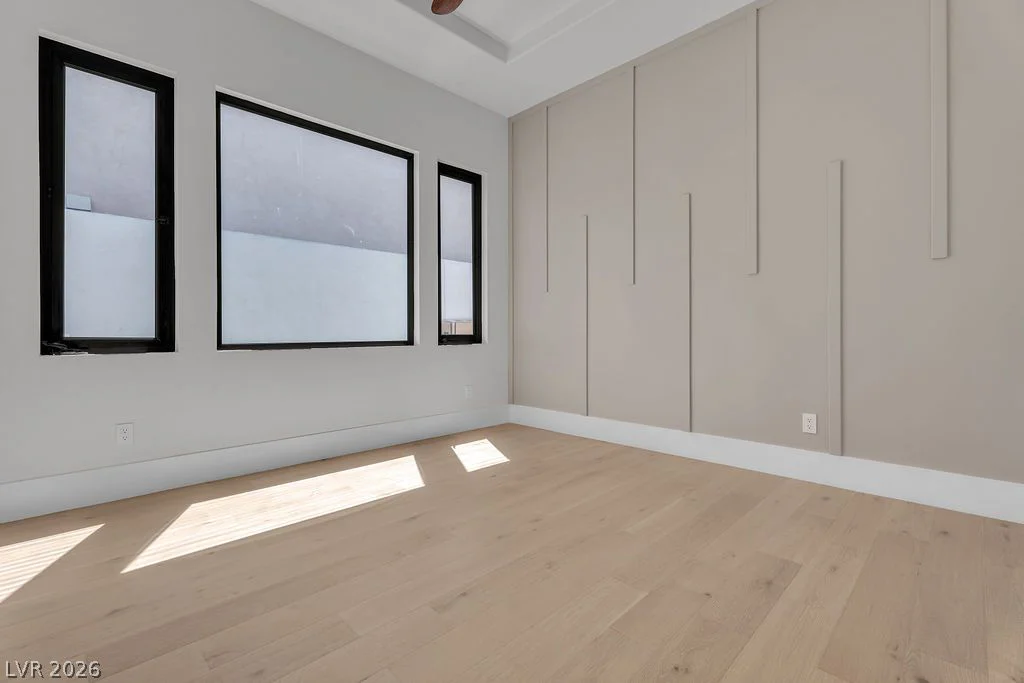 2690 Grassy Spring, Las Vegas, NV 89135