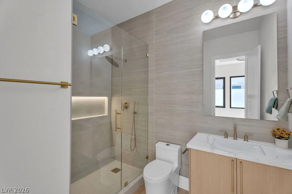 2690 Grassy Spring, Las Vegas, NV 89135