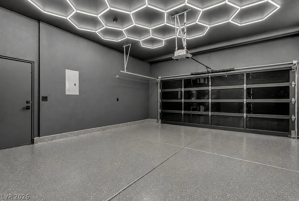 2690 Grassy Spring, Las Vegas, NV 89135