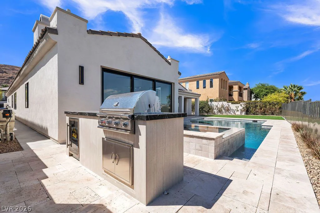 2690 Grassy Spring, Las Vegas, NV 89135