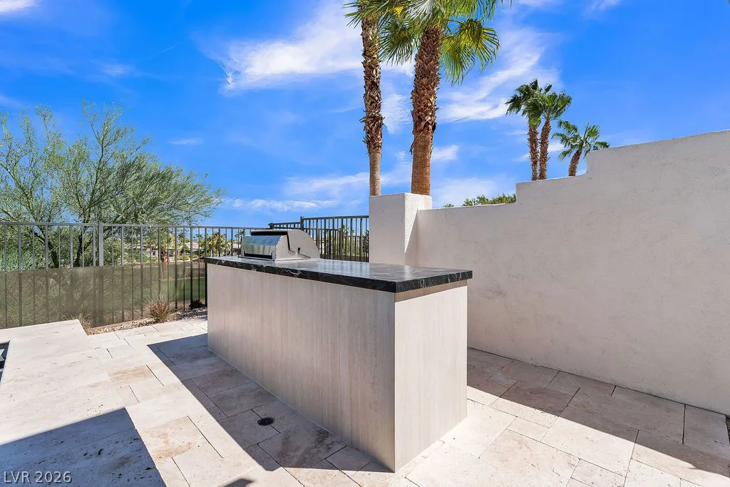 2690 Grassy Spring, Las Vegas, NV 89135